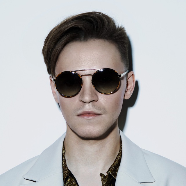 Visual Hedonist's icon